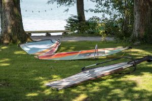 Windsurfmaterial an der Surfschule Bodensee leihen